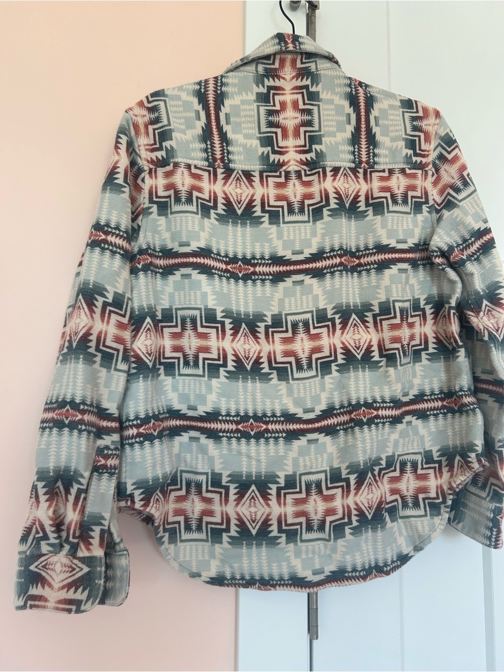 Pendleton Aztec-Pattern Lightweight Shirt Jacket in Gray, Cream, Red - Picture 4 of 4